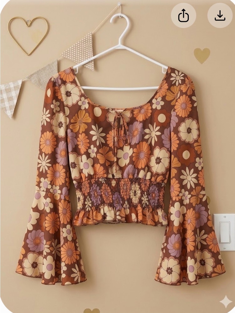 Romwe 70s-Inspired Retro Floral Crop Top